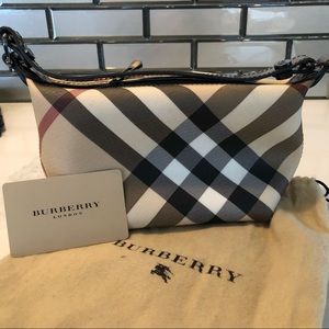 Burberry purse